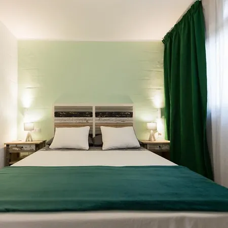 In Front Of The Pool, Large Terrace, Elegant & Confortable, Wi-fi Κόστα Κάλμα