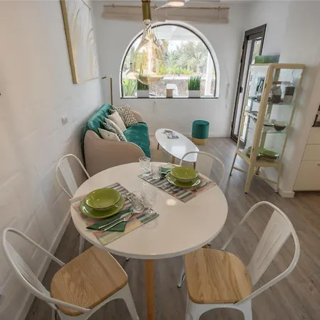In Front Of The Pool, Large Terrace, Elegant & Confortable, Wi-fi * Costa Calma